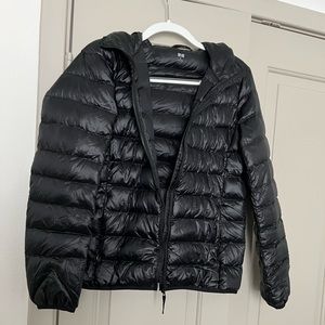 Uniqlo ultra light down puffer jacket